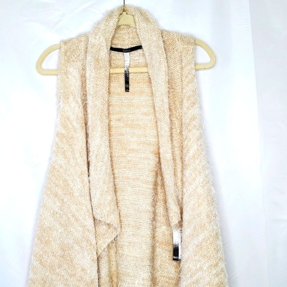 NEW Kensie Eyelash Fluffy Sweater Vest XL Soft Sleeveless Neutral Knit Cardigan - Picture 2 of 13